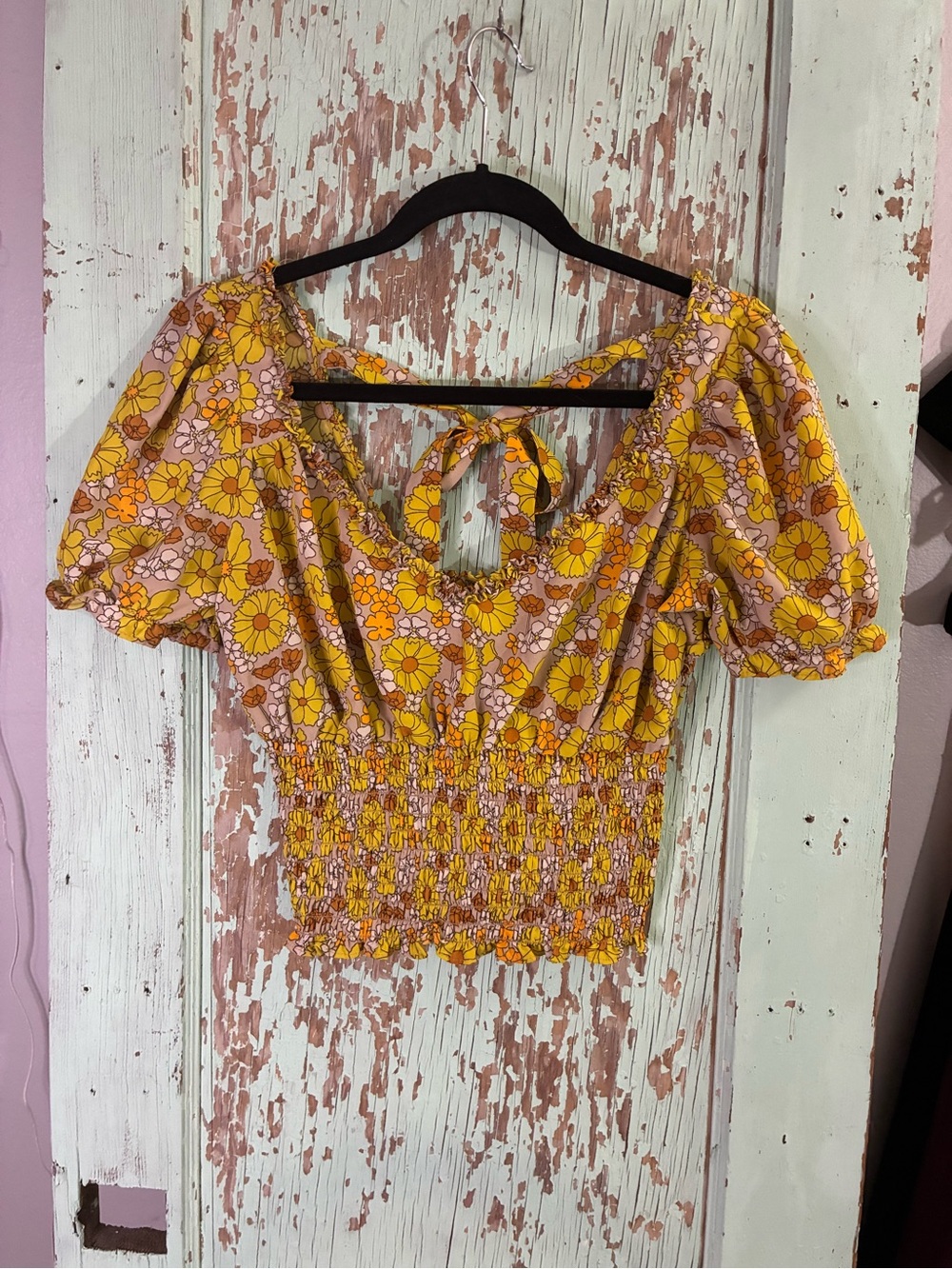 Women’s milk & honey Floral Smocked Puff-Sleeve Crop Top